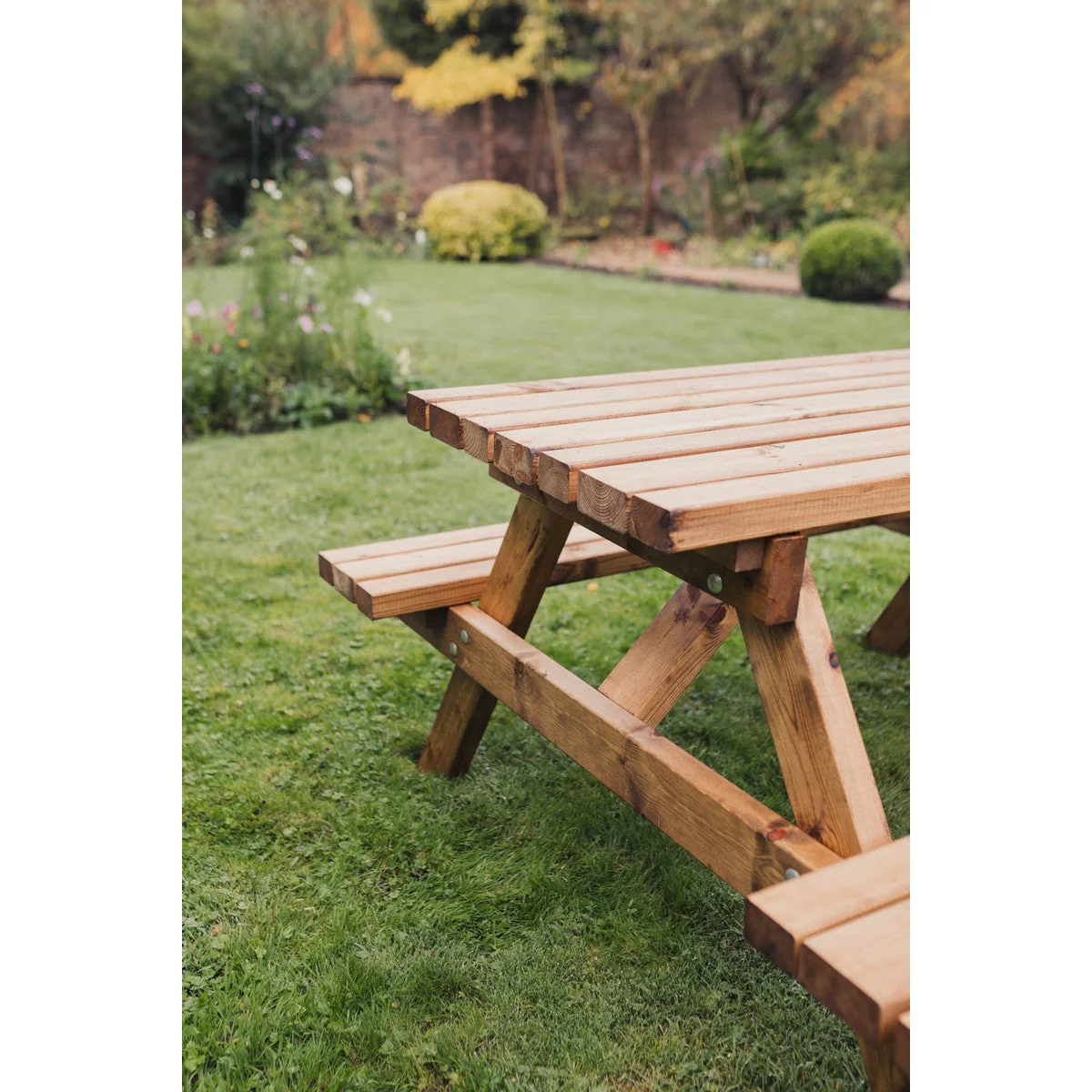 Valley Garden Picnic Table by Churnet Valley - 6 Seats - VPT104 - Image 5